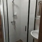 Hostel Gościnne Z łazienkami Przy Wrocławiu, Darmowy Parking Długotęka
