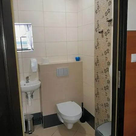 Hostel Byków Wrocławska Albergue *