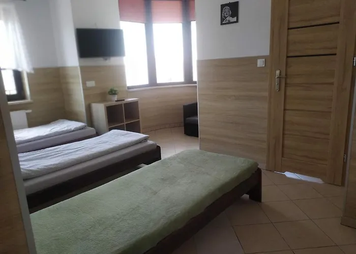 Hostel Gościnne Z łazienkami Przy Wrocławiu, Darmowy Parking *