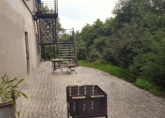 Gościnne Z łazienkami Przy Wrocławiu, Darmowy Parking