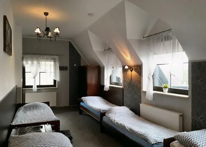 Gościnne Z łazienkami Przy Wrocławiu, Darmowy Parking