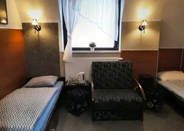 Gościnne Z łazienkami Przy Wrocławiu, Darmowy Parking